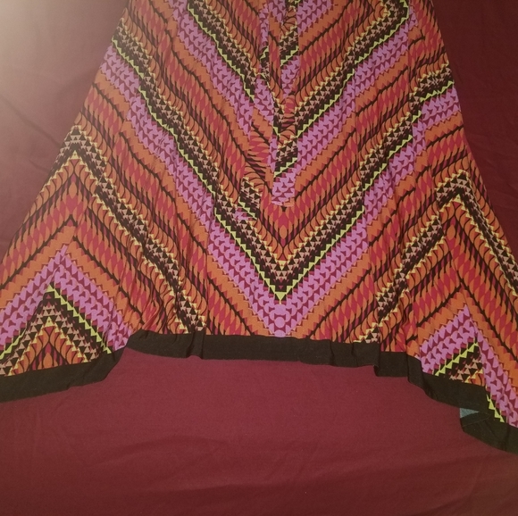 Geometric Design Dress - Picture 2 of 3